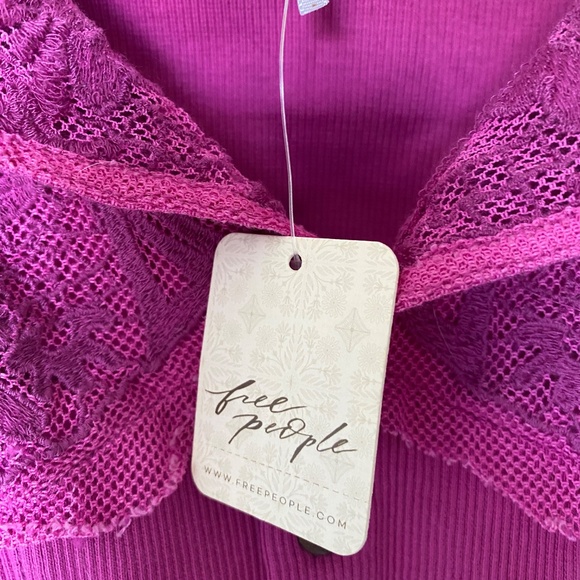 Free People fuschia crop top - Picture 2 of 5